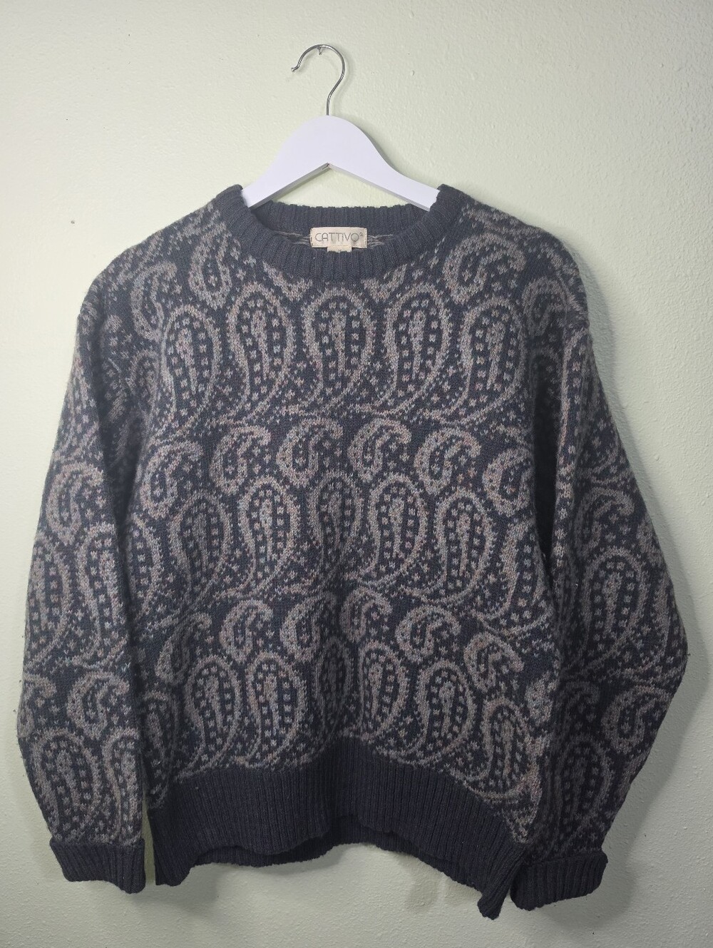 Cattivo Womens Holographic Gray Paisley 100% Shetland Wool Crewneck Sweater Med